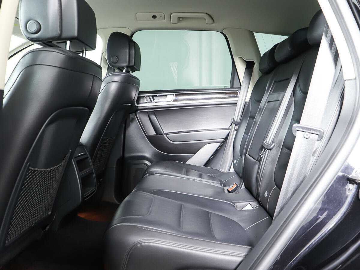 Купить Volkswagen Touareg с пробегом. Фото: #9