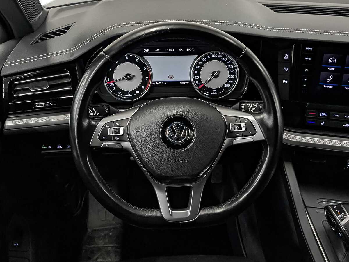 Купить Volkswagen Touareg с пробегом. Фото: #21