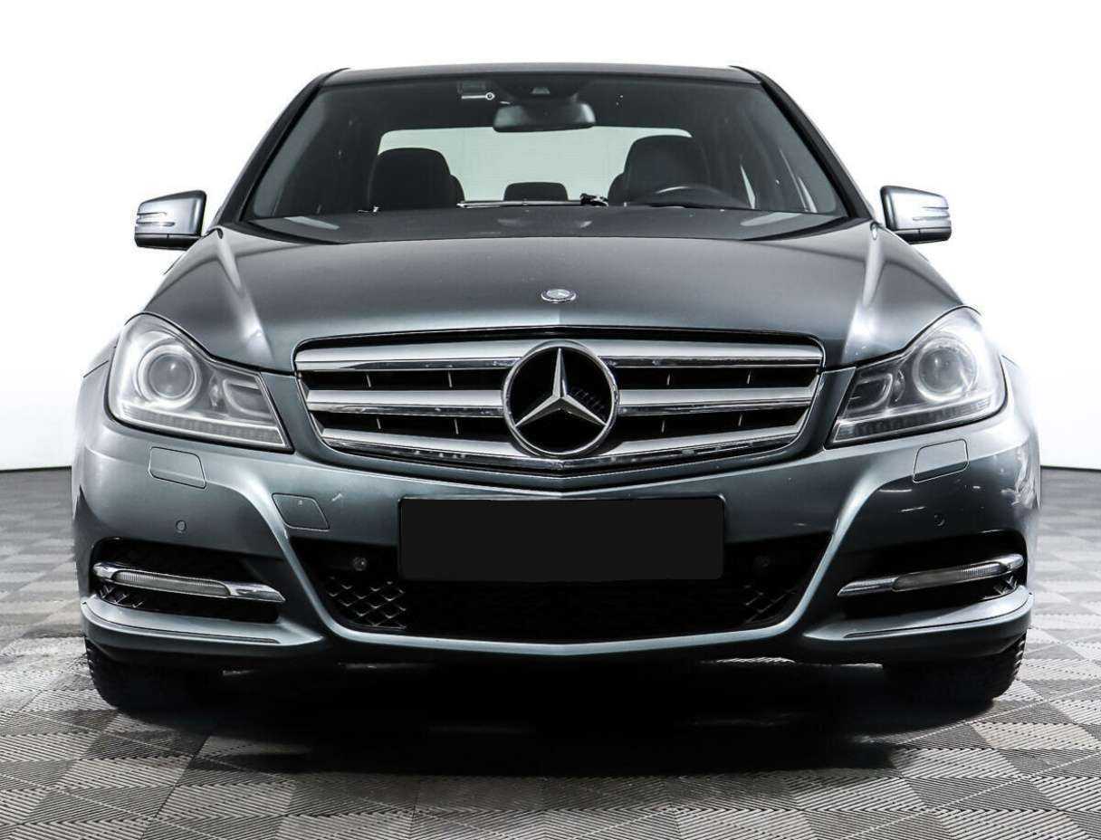 Купить Mercedes-Benz C-Класс с пробегом. Фото: #1