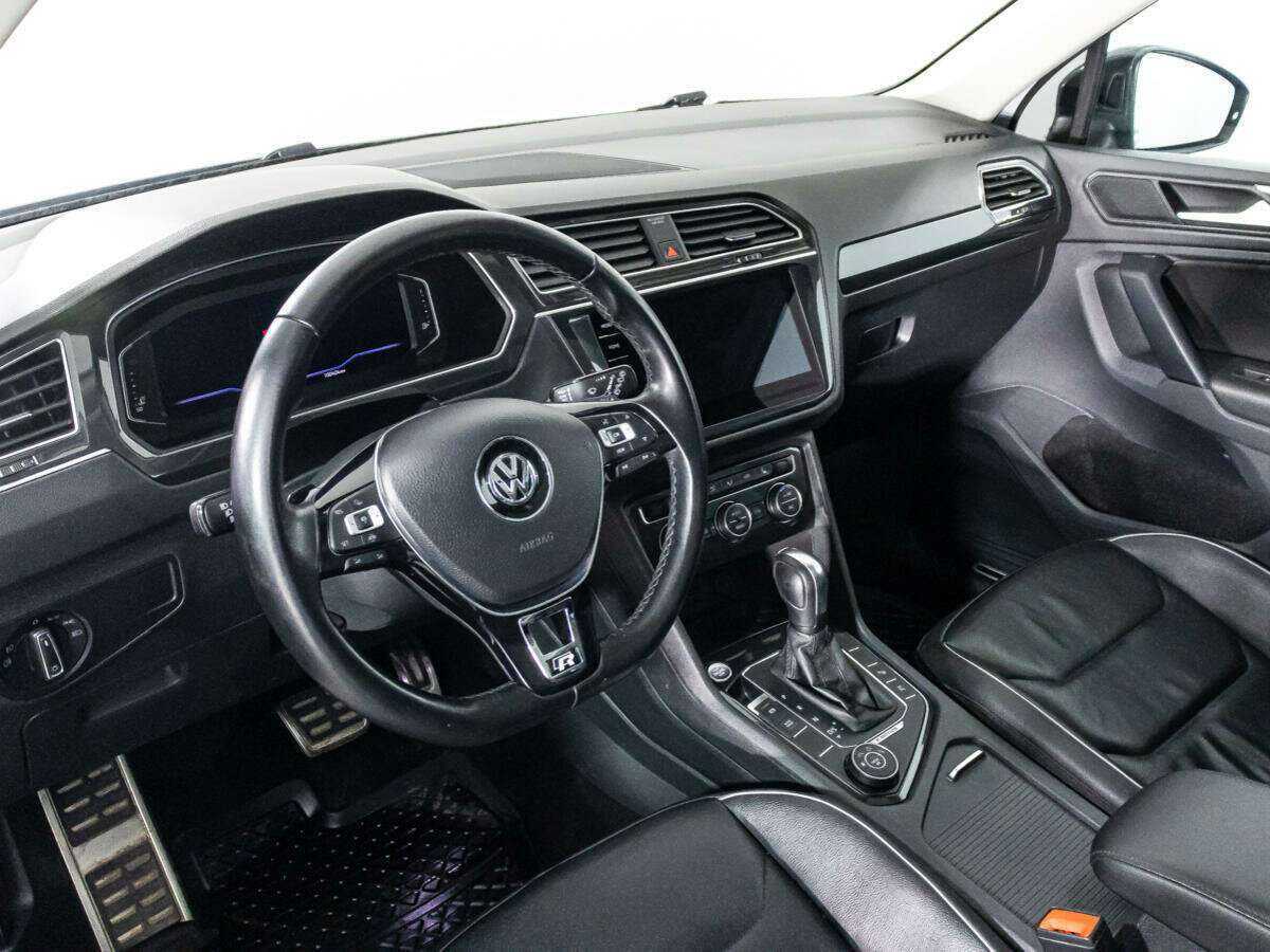 Купить Volkswagen Tiguan с пробегом. Фото: #11