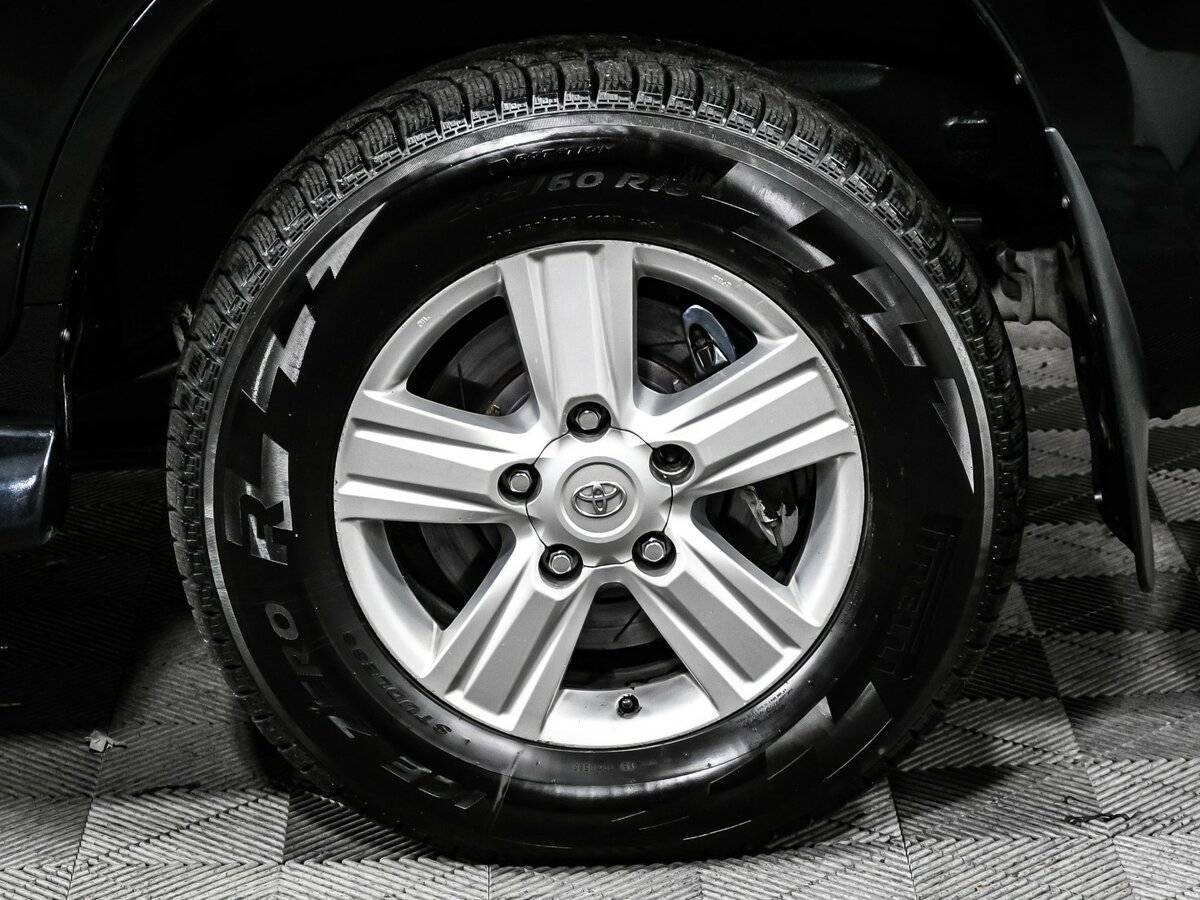 Купить Toyota Land Cruiser с пробегом. Фото: #13