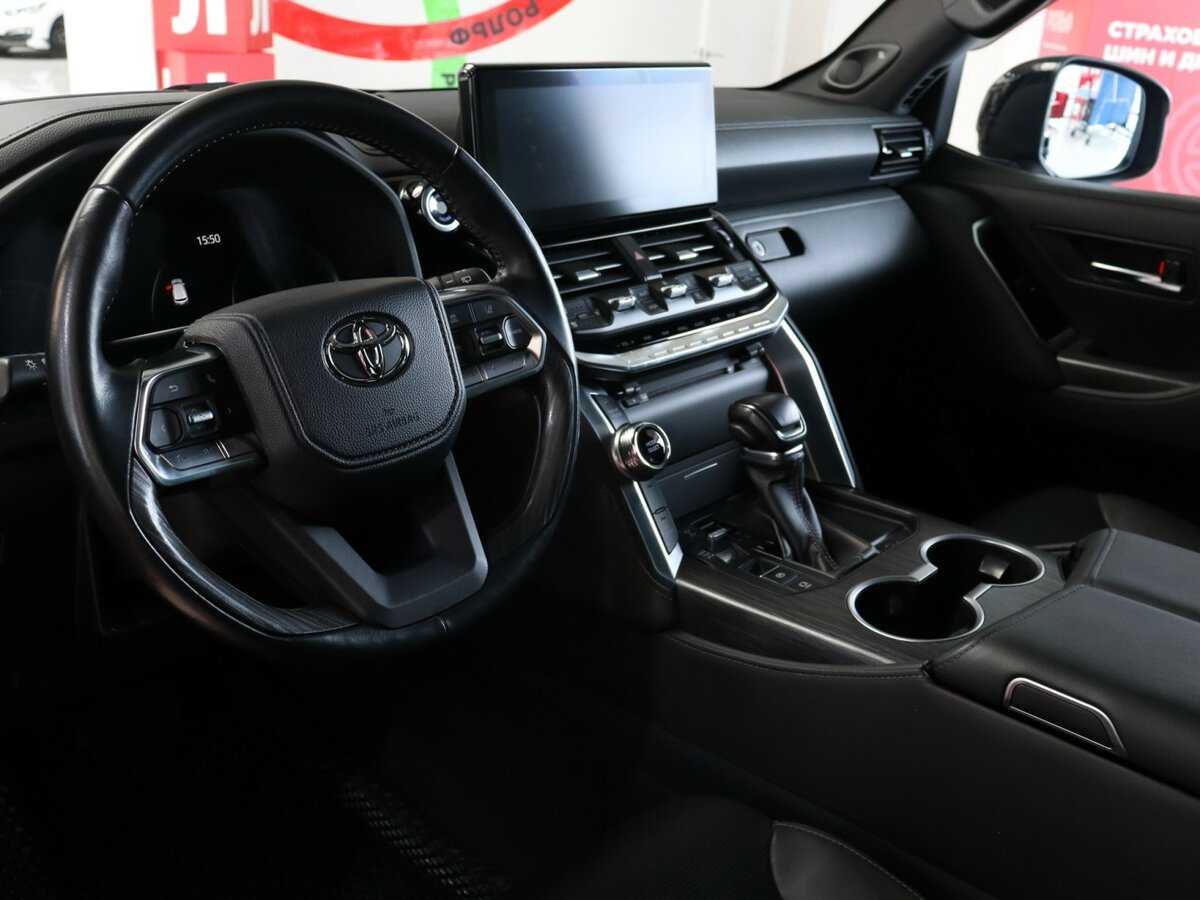 Купить Toyota Land Cruiser с пробегом. Фото: #10