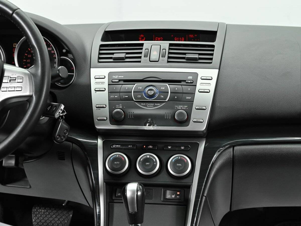 Купить Mazda 6 с пробегом. Фото: #9