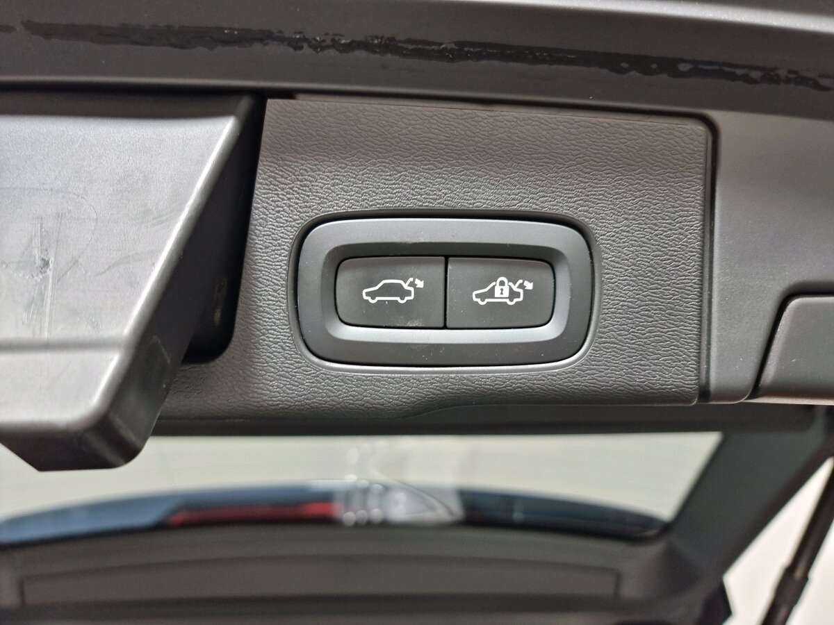 Купить Volvo XC60 с пробегом. Фото: #6