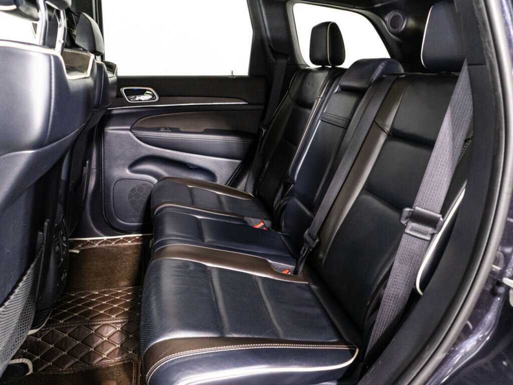 Купить Jeep Grand Cherokee с пробегом. Фото: #9