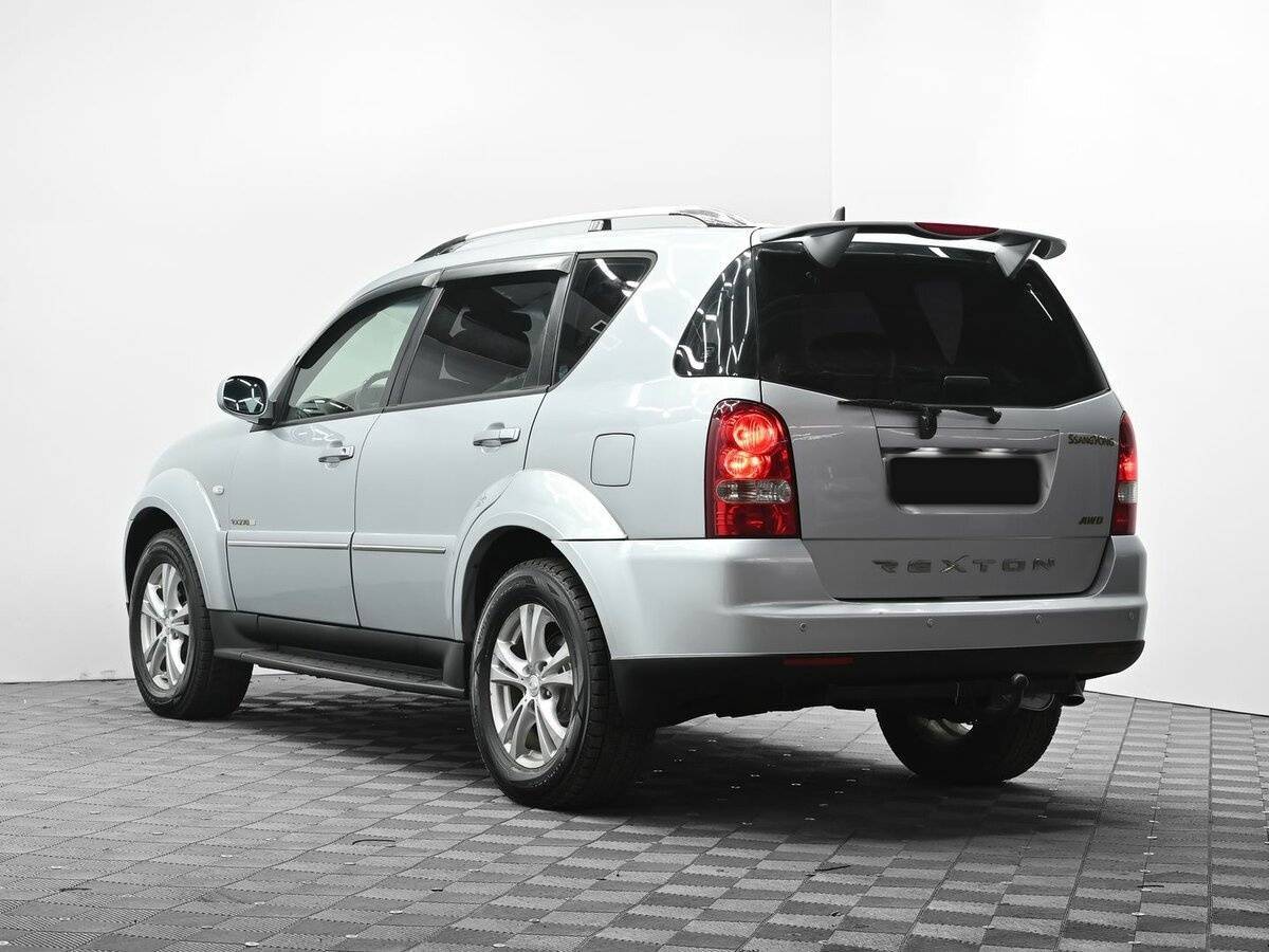 Купить SsangYong Rexton с пробегом. Фото: #2