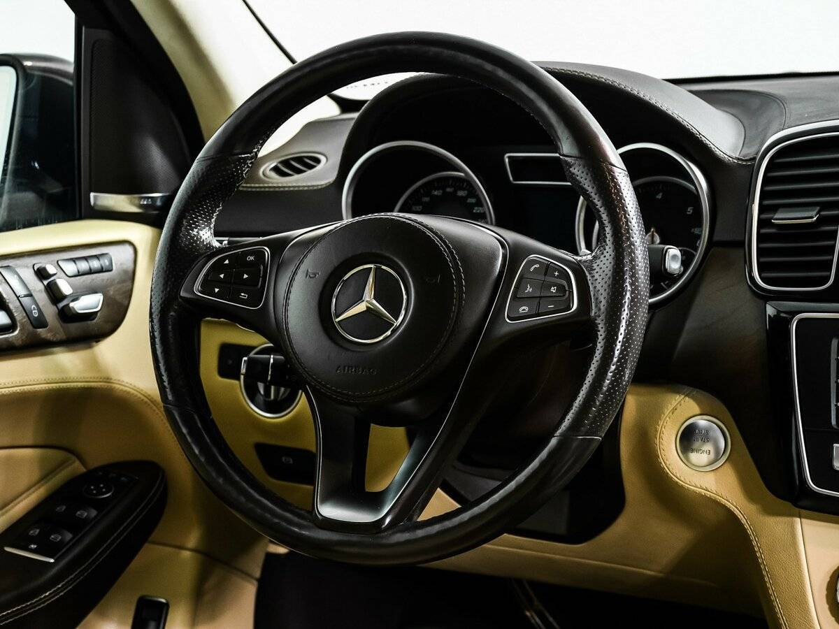 Купить Mercedes-Benz GLS с пробегом. Фото: #11