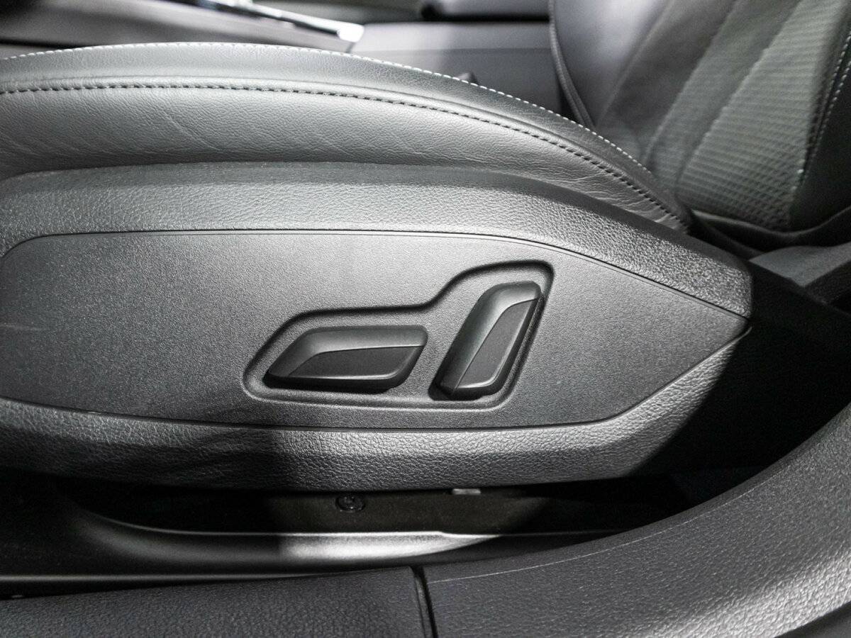 Купить Audi A4 с пробегом. Фото: #15