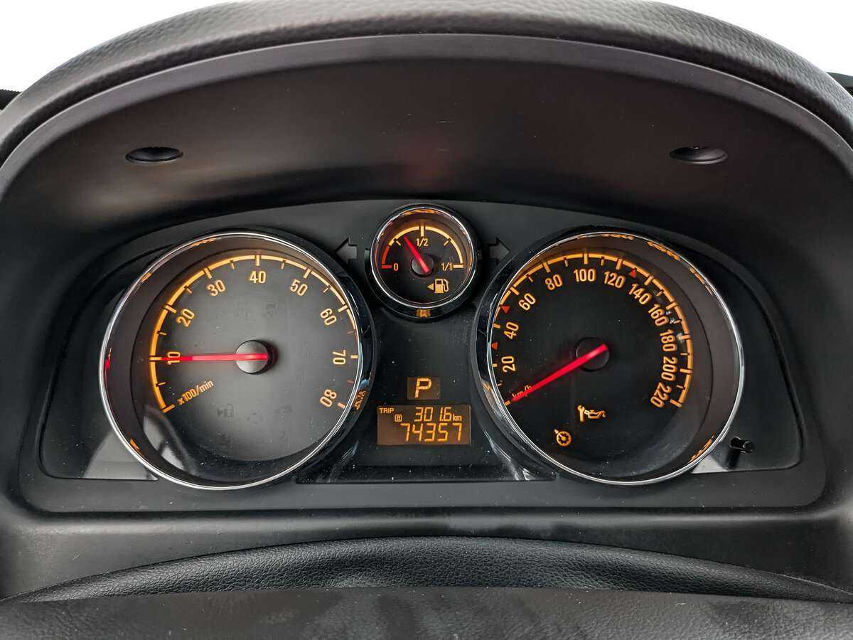 Купить Opel Antara с пробегом. Фото: #14