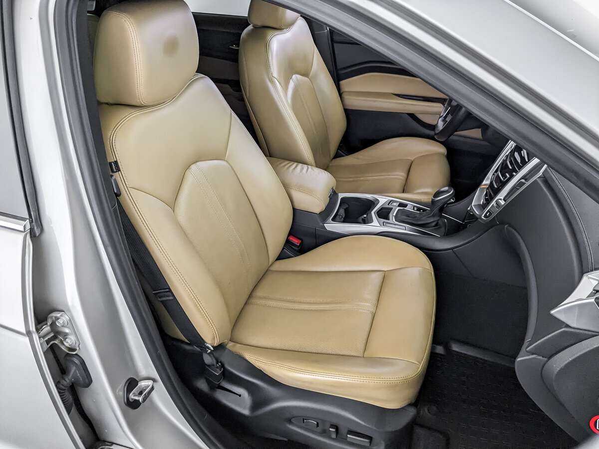 Купить Cadillac SRX с пробегом. Фото: #19