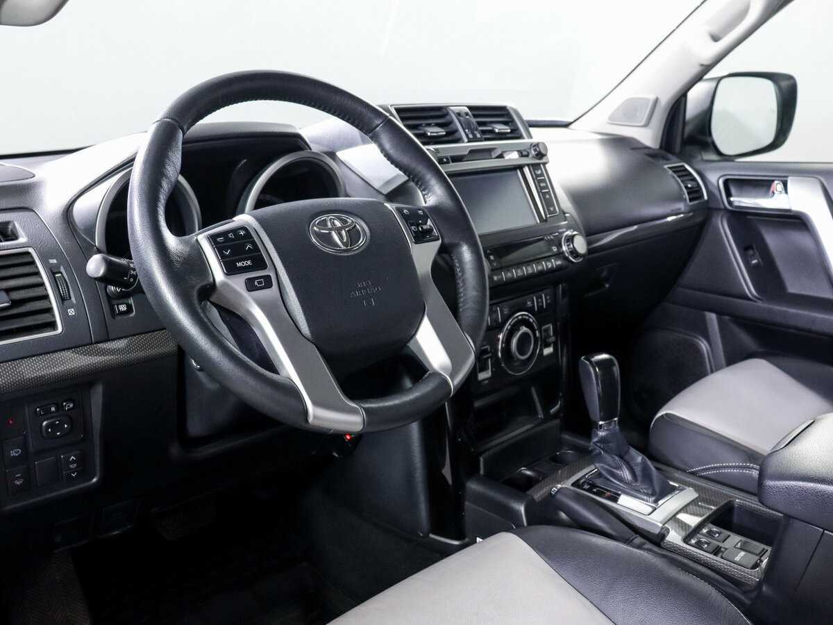 Купить Toyota Land Cruiser Prado с пробегом. Фото: #10