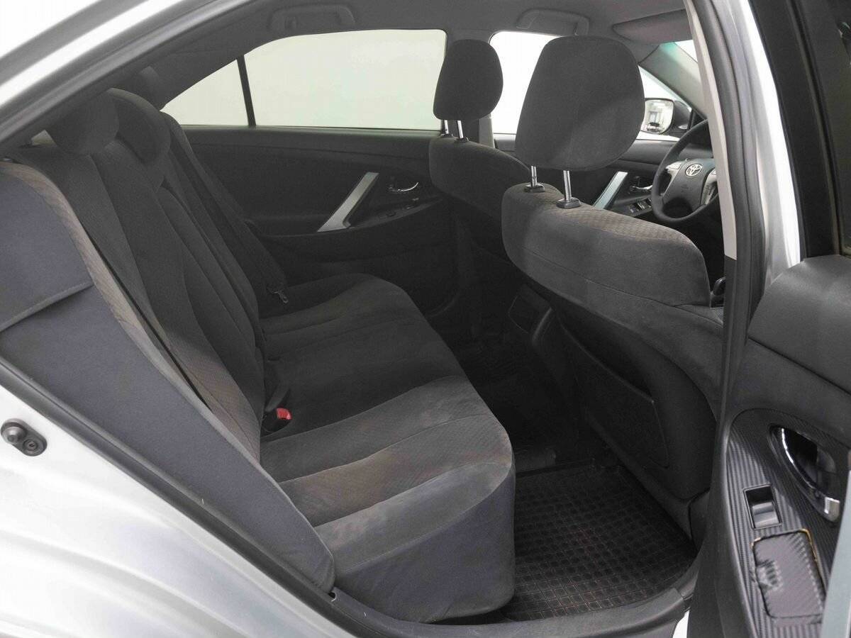 Купить Toyota Camry с пробегом. Фото: #9
