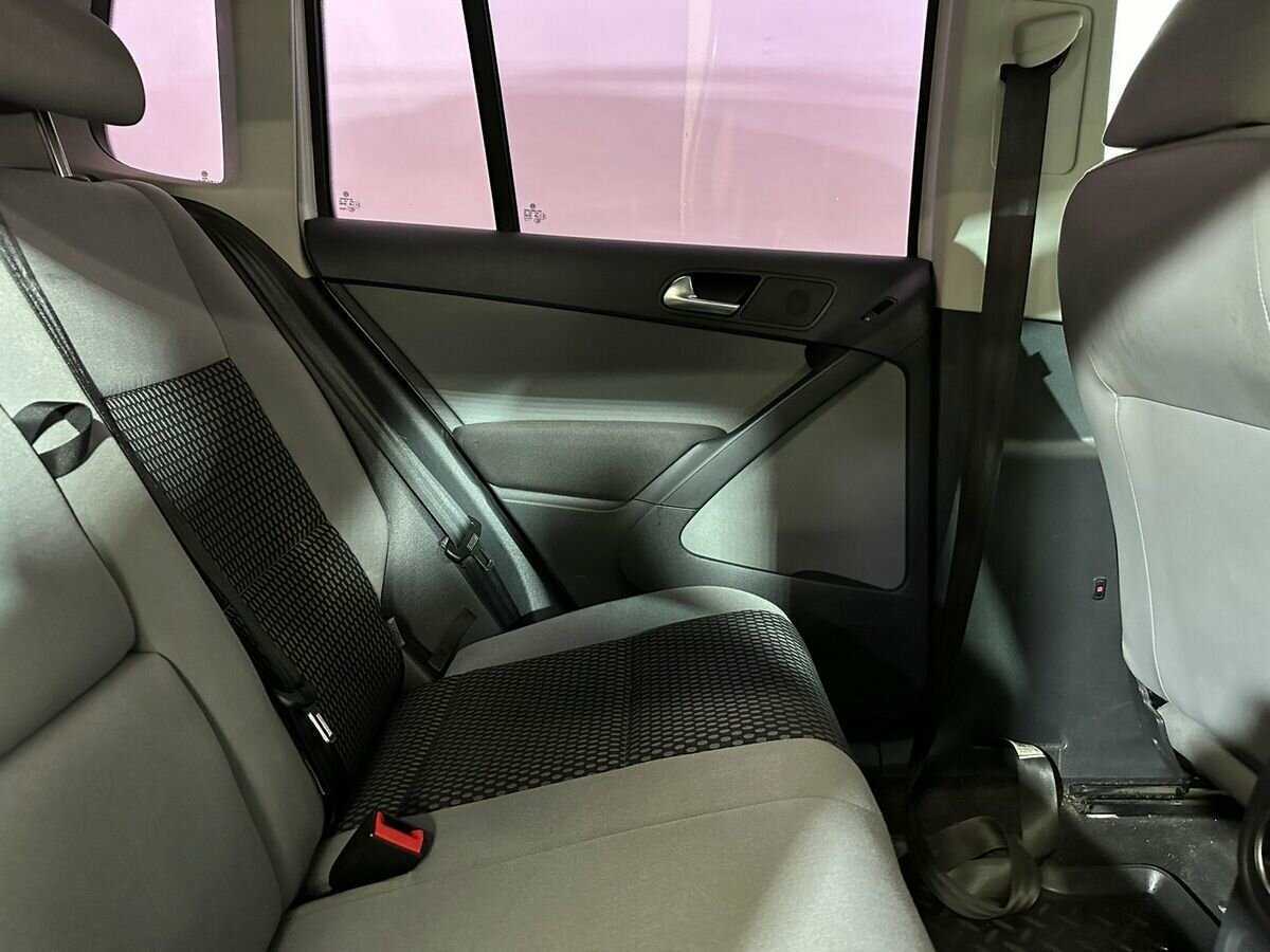 Купить Volkswagen Tiguan с пробегом. Фото: #10