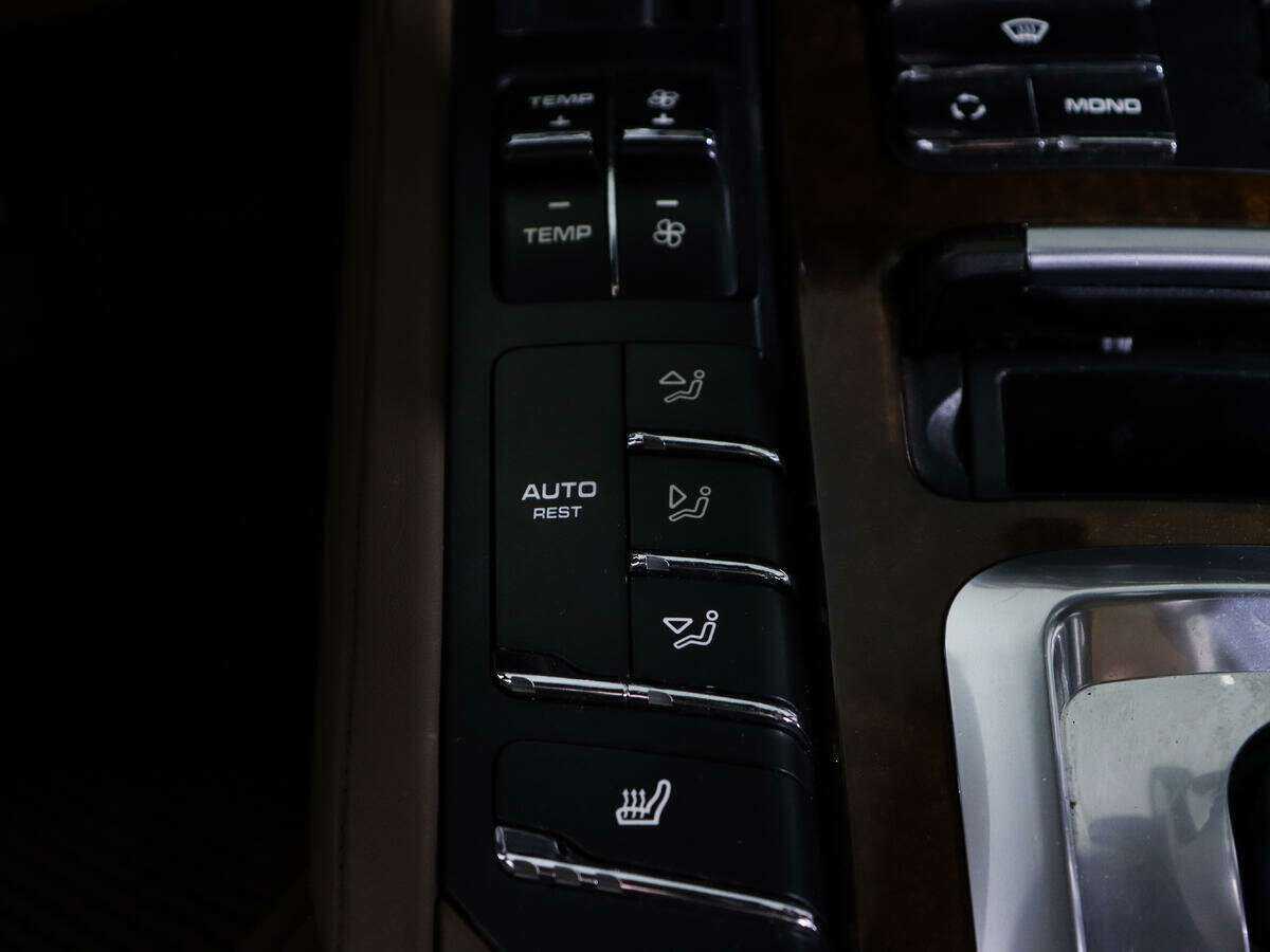 Купить Porsche Cayenne с пробегом. Фото: #20