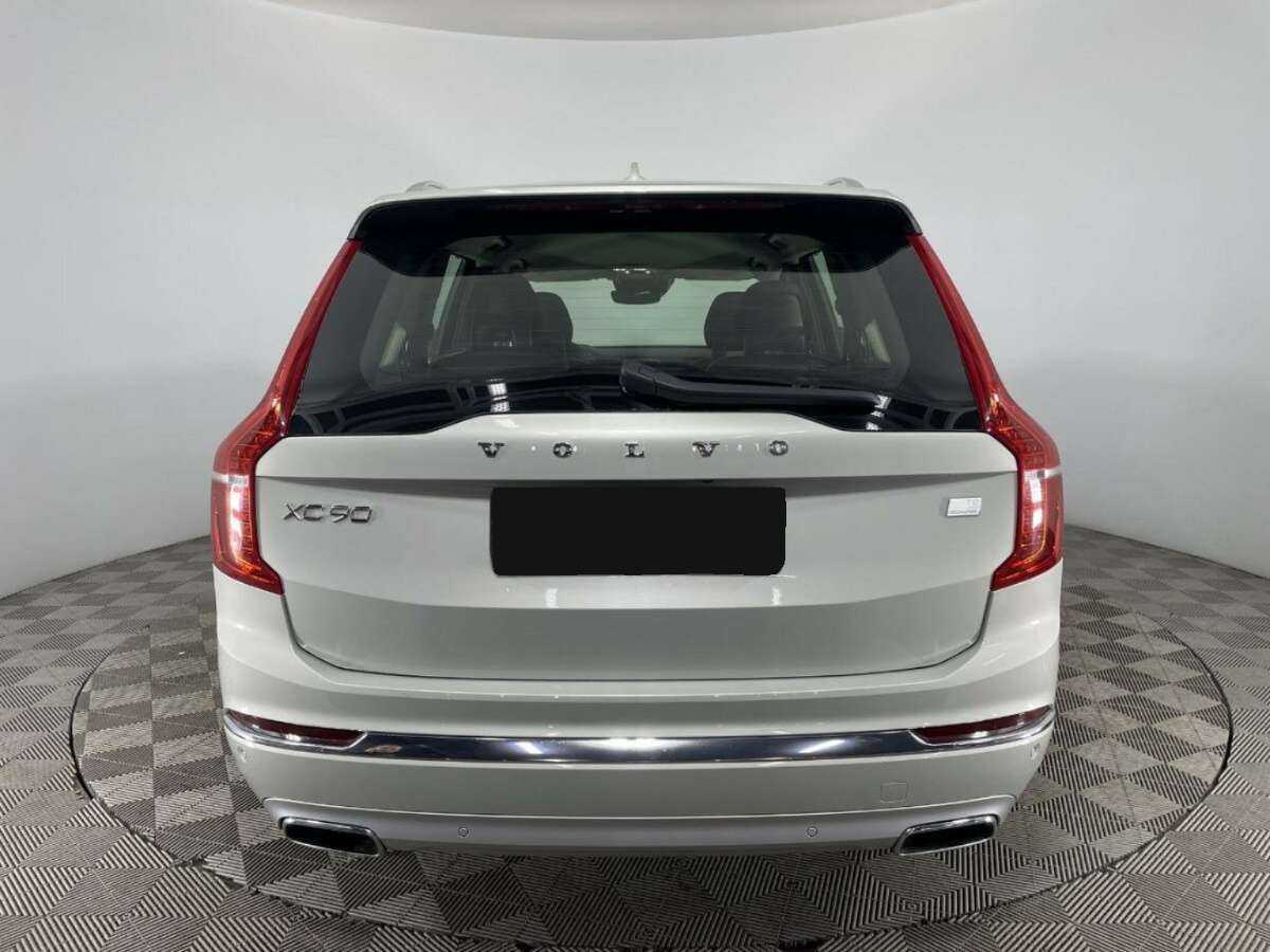 Купить Volvo XC90 с пробегом. Фото: #2