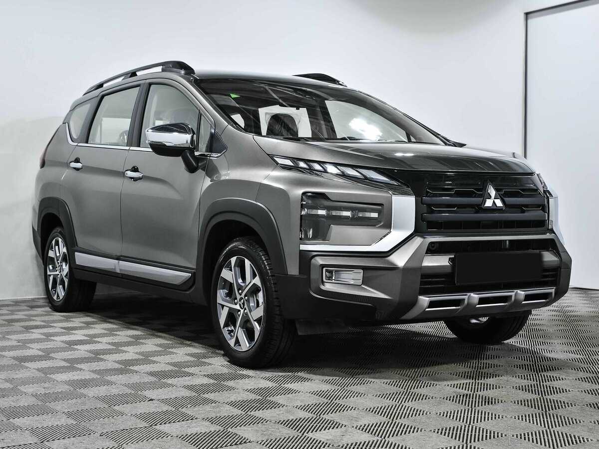 Купить Mitsubishi Xpander с пробегом. Фото: #2