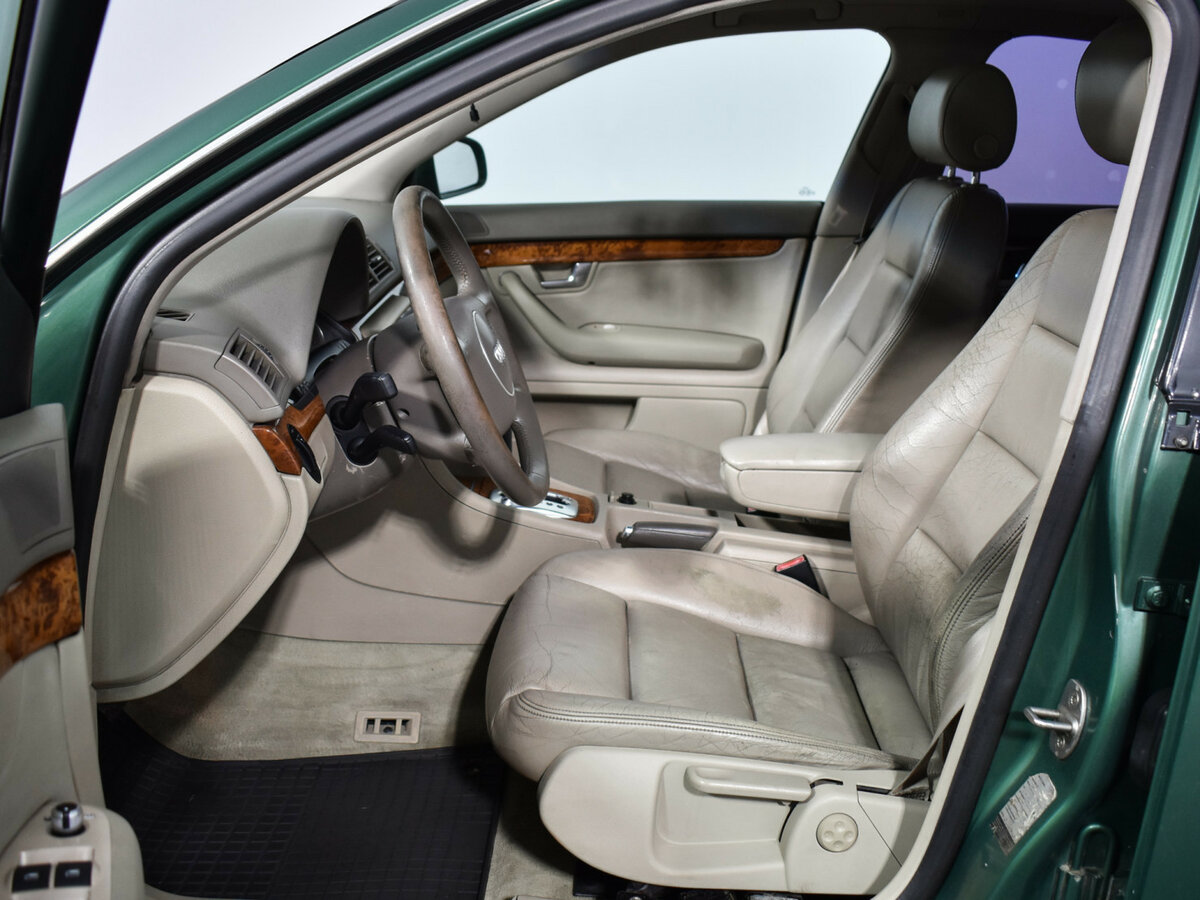 Купить Audi A4 с пробегом. Фото: #9