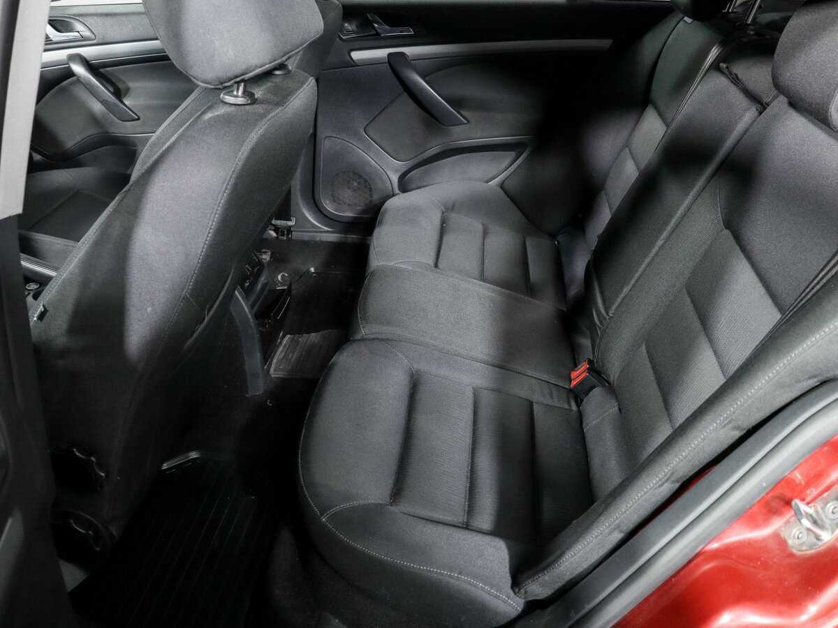 Купить Skoda Octavia с пробегом. Фото: #9