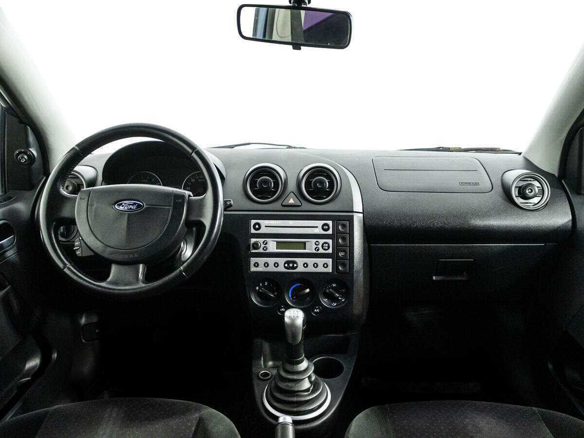 Купить Ford Fiesta с пробегом. Фото: #12