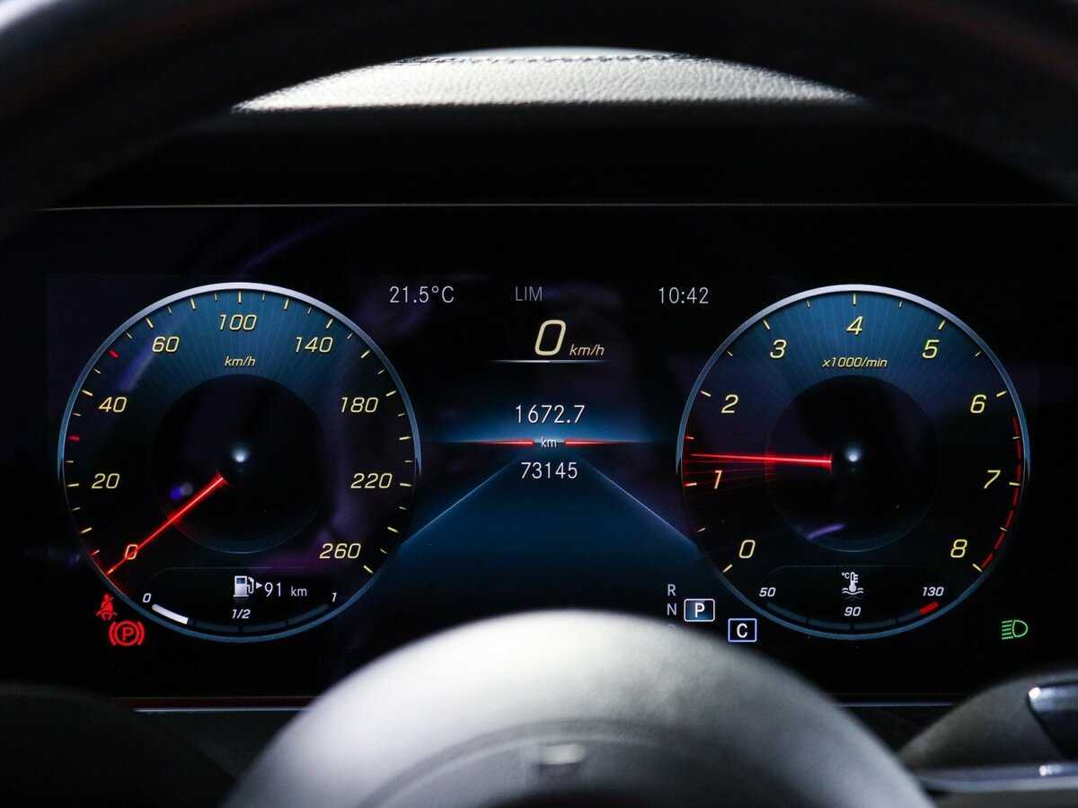 Купить Mercedes-Benz E-Класс с пробегом. Фото: #10