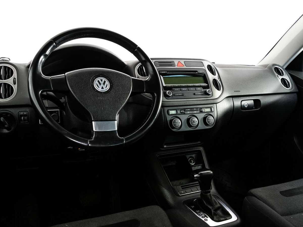 Купить Volkswagen Tiguan с пробегом. Фото: #8
