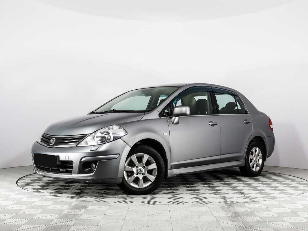 Купить Nissan Tiida с пробегом. Посмотреть фото