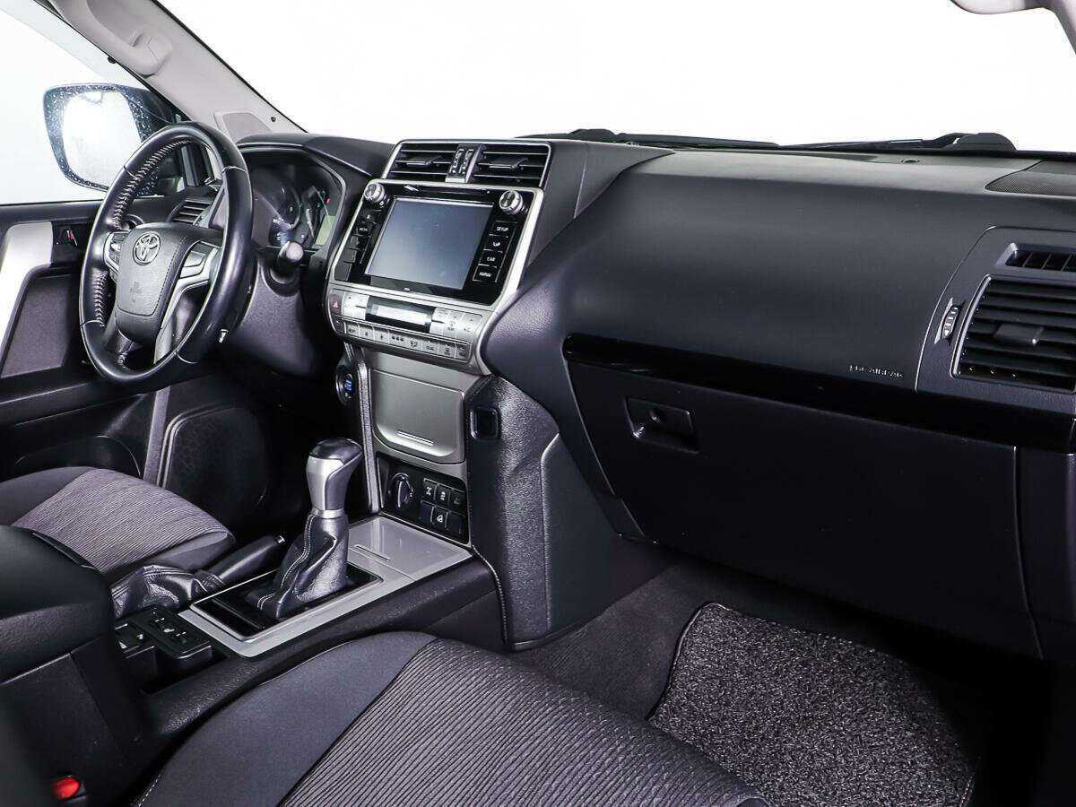 Купить Toyota Land Cruiser Prado с пробегом. Фото: #8