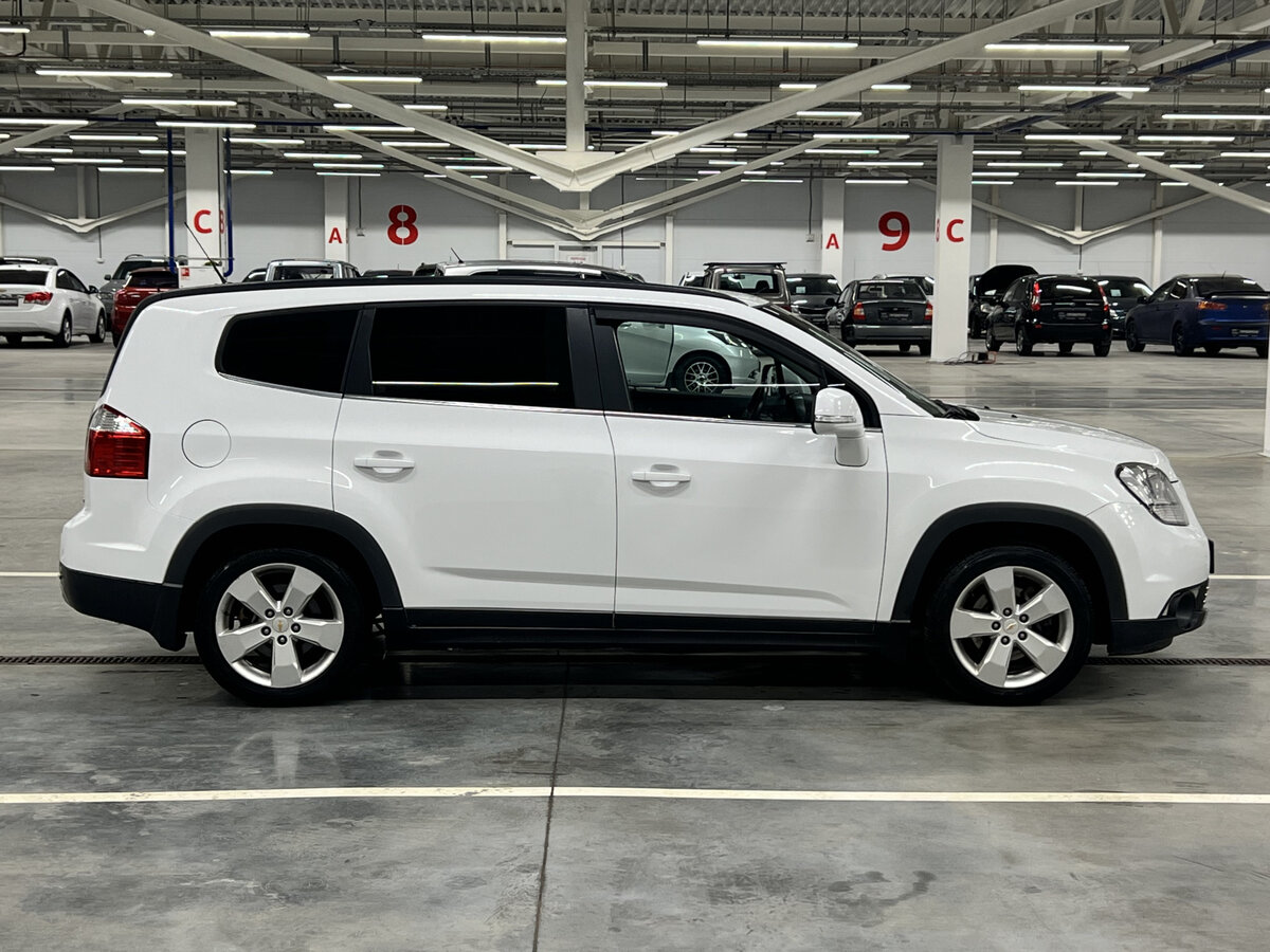 Купить Chevrolet Orlando с пробегом. Фото: #3