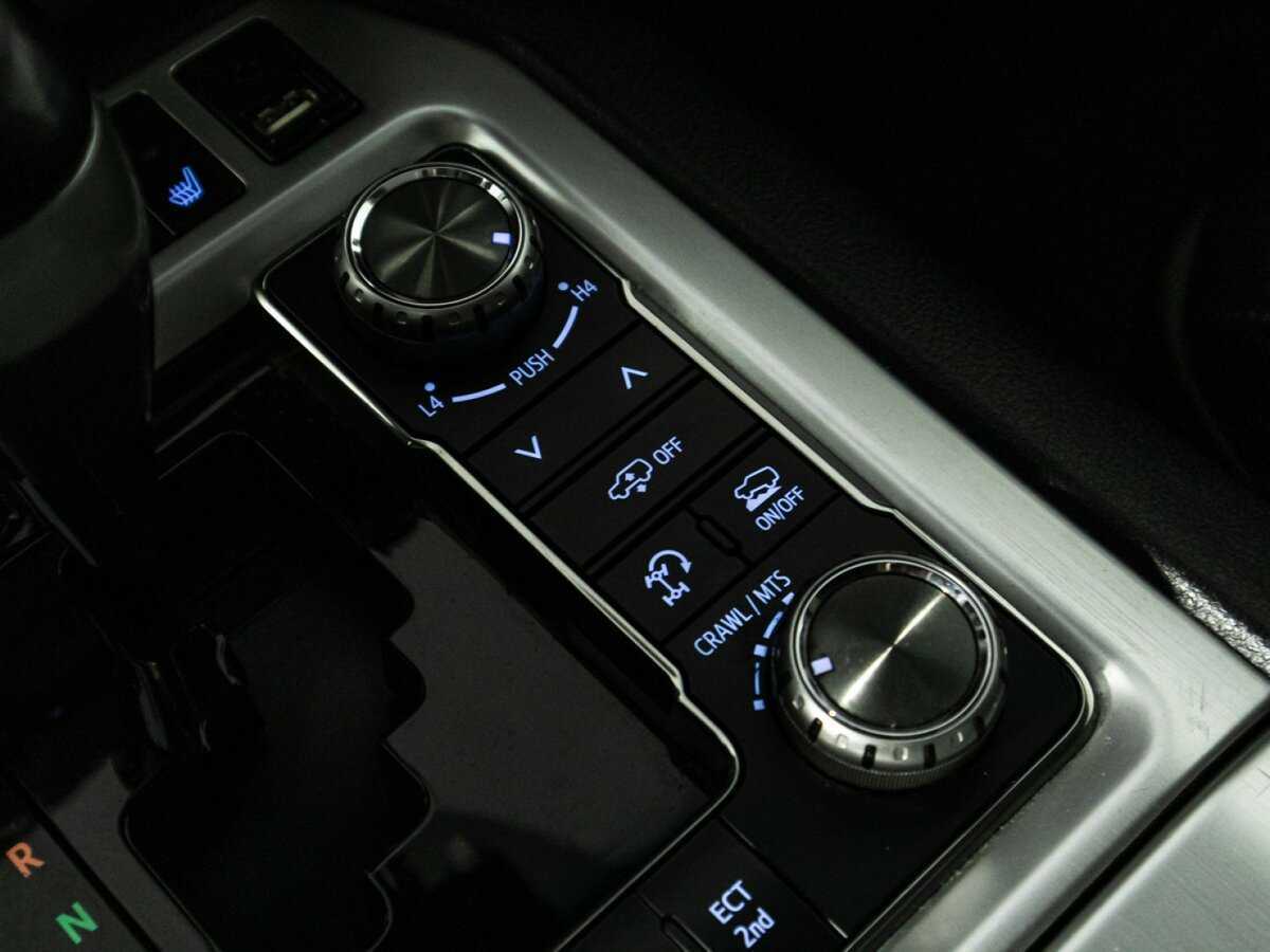 Купить Toyota Land Cruiser с пробегом. Фото: #22