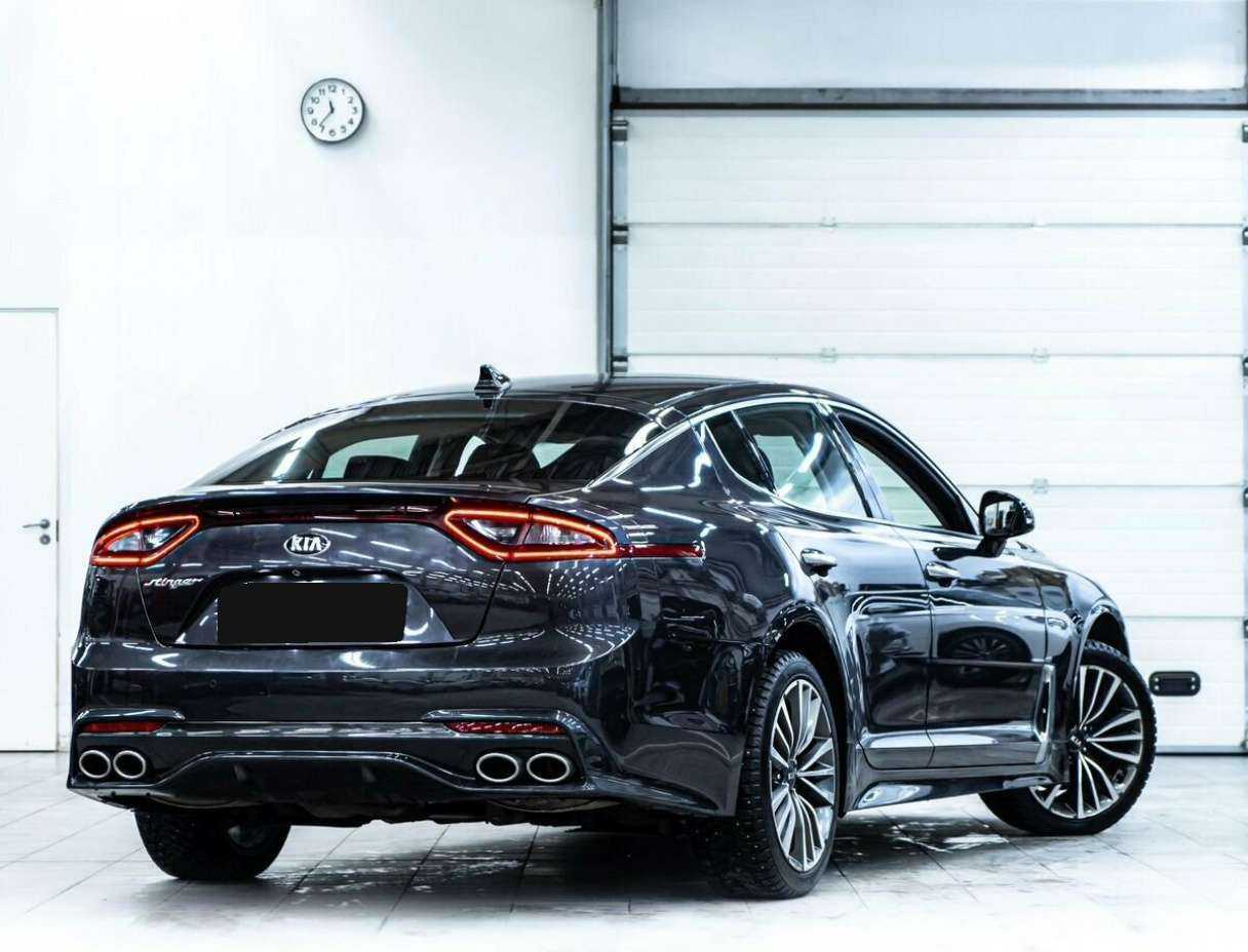 Купить Kia Stinger с пробегом. Фото: #2