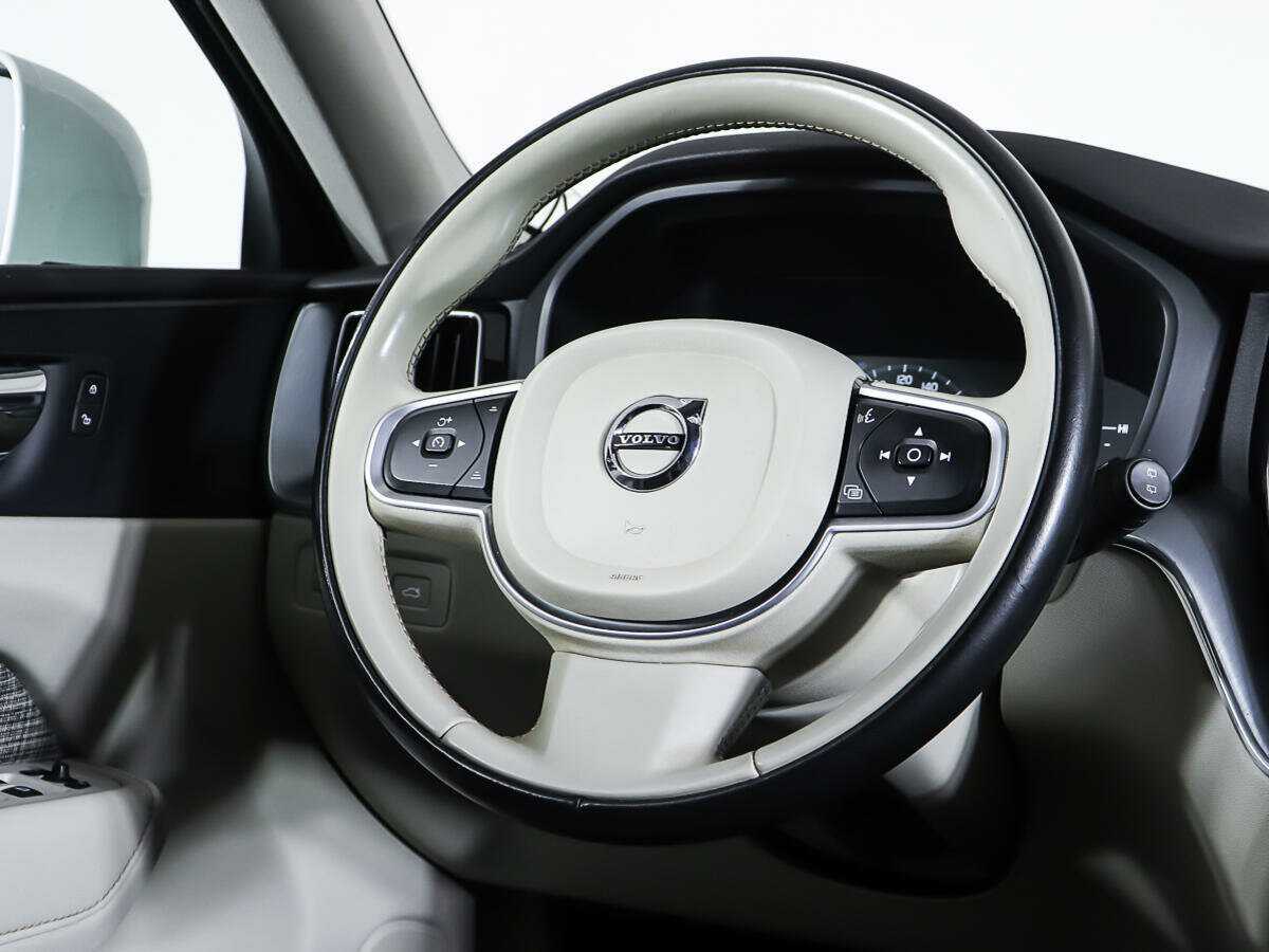 Купить Volvo XC60 с пробегом. Фото: #14