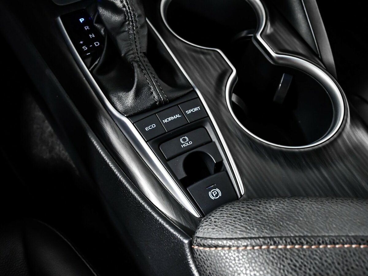 Купить Toyota Camry с пробегом. Фото: #15