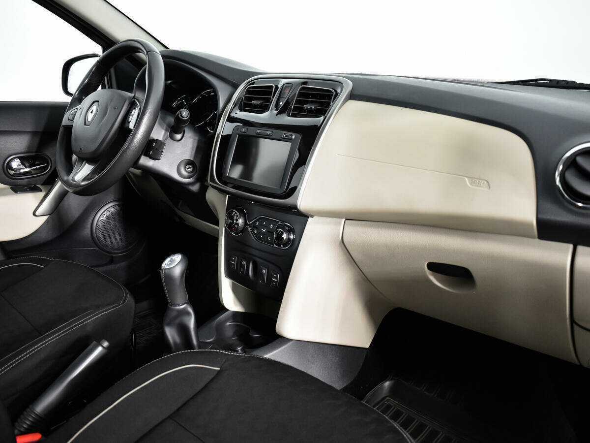 Купить Renault Logan с пробегом. Фото: #8