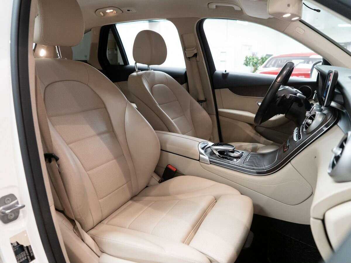 Купить Mercedes-Benz GLC с пробегом. Фото: #9