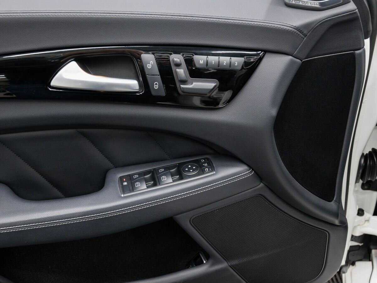 Купить Mercedes-Benz CLS с пробегом. Фото: #14