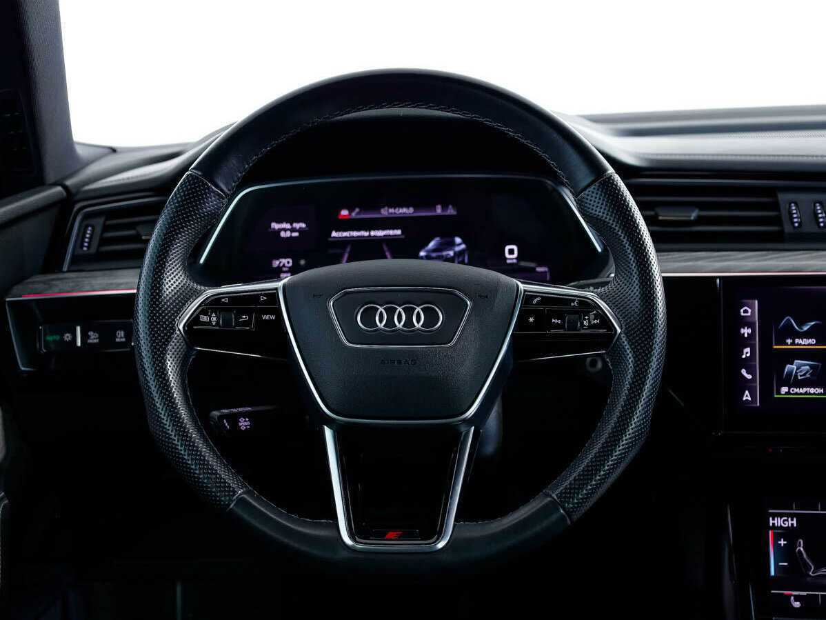 Купить Audi e-tron с пробегом. Фото: #16
