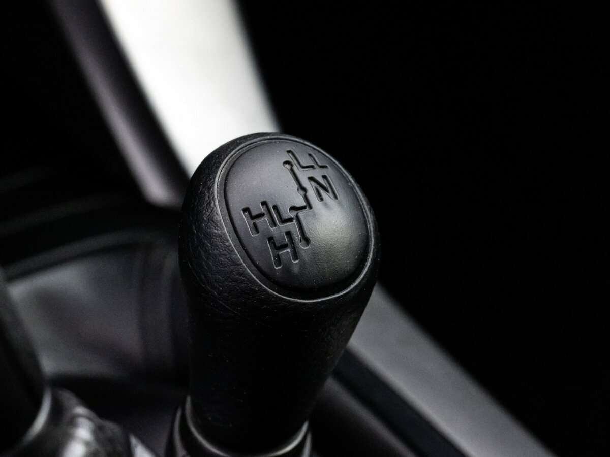 Купить Toyota Land Cruiser Prado с пробегом. Фото: #10