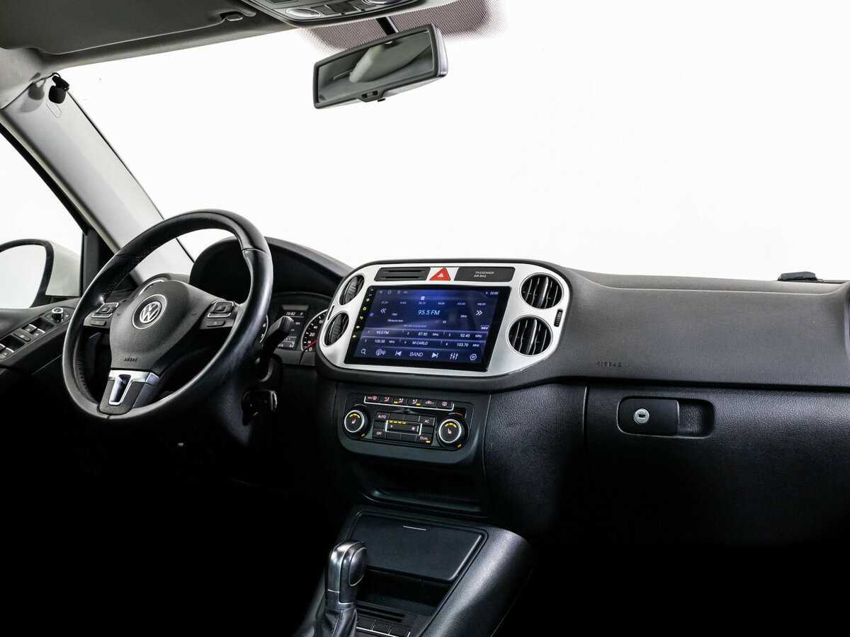 Купить Volkswagen Tiguan с пробегом. Фото: #6