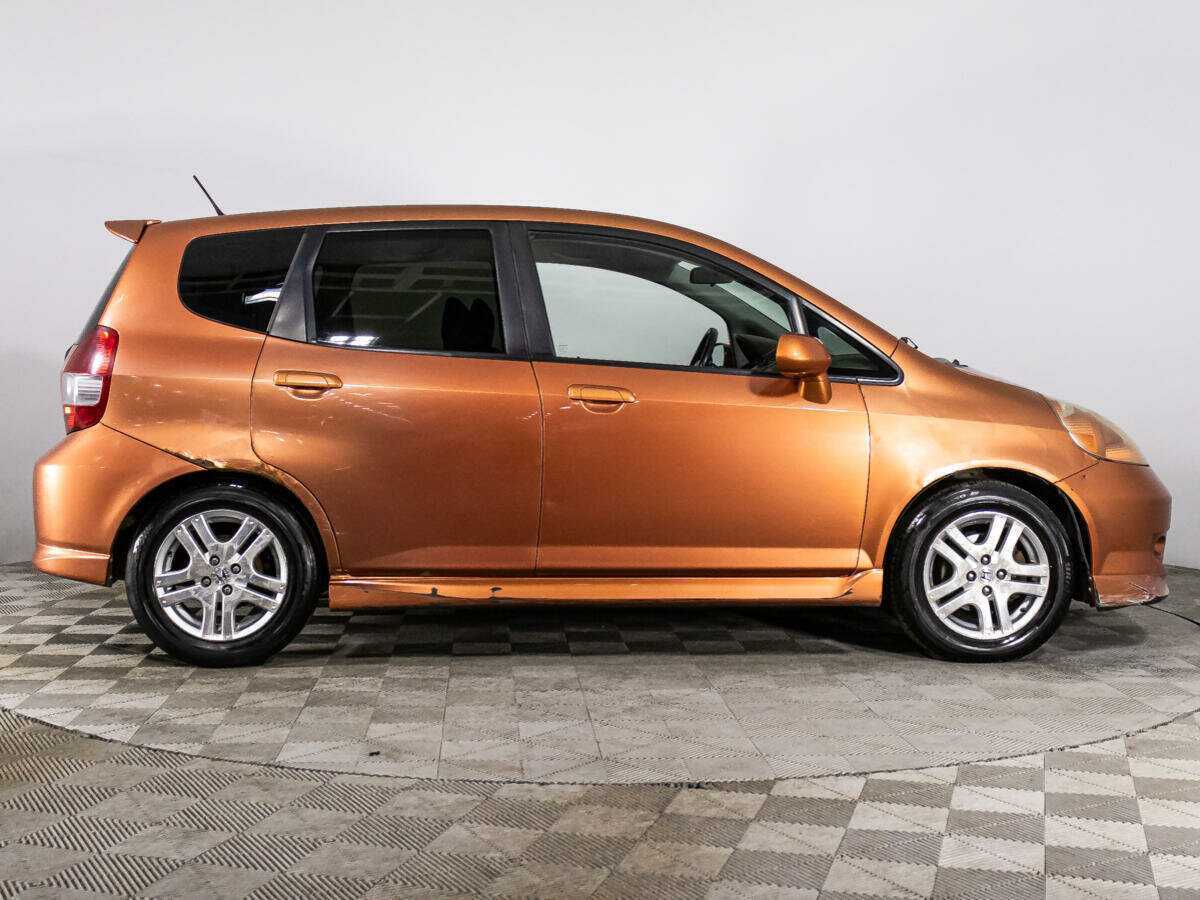 Купить Honda Fit с пробегом. Фото: #3