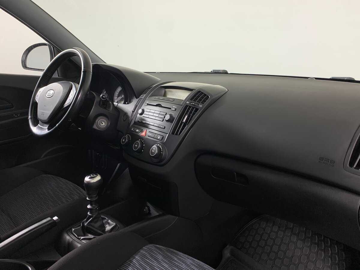 Купить Kia Ceed с пробегом. Фото: #11