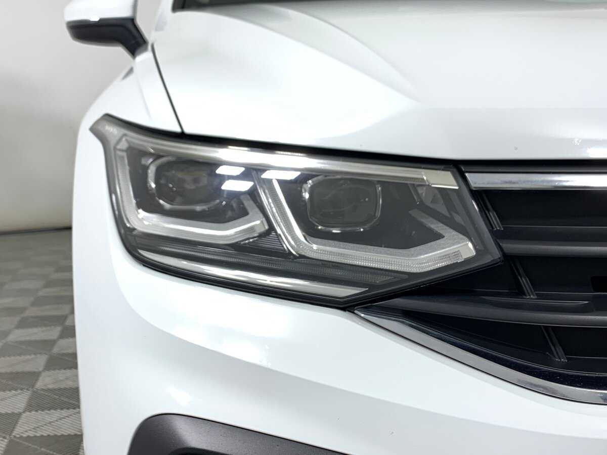 Купить Volkswagen Tiguan с пробегом. Фото: #9