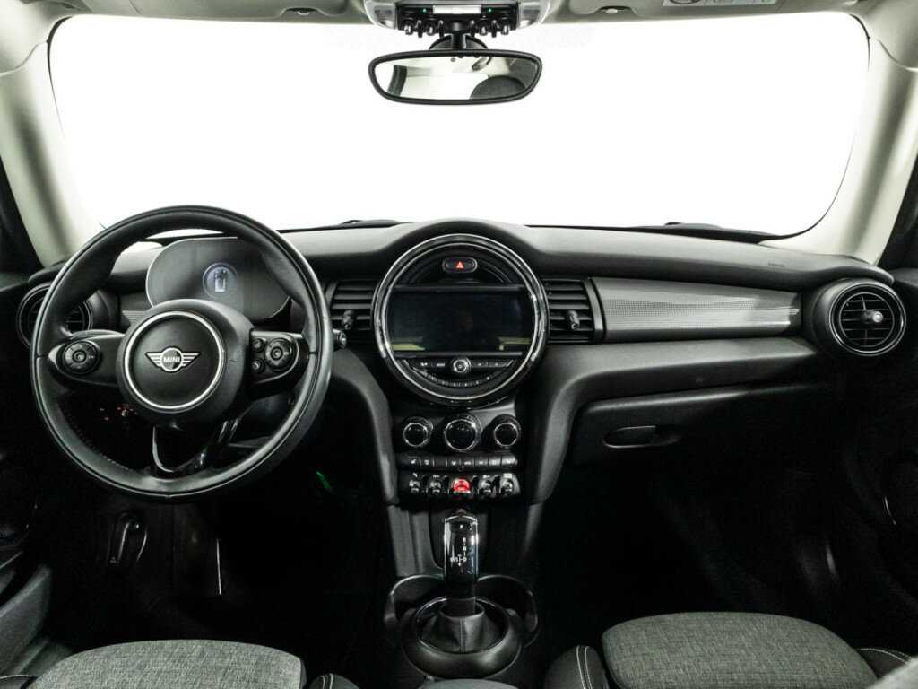 Купить Mini Hatch с пробегом. Фото: #12