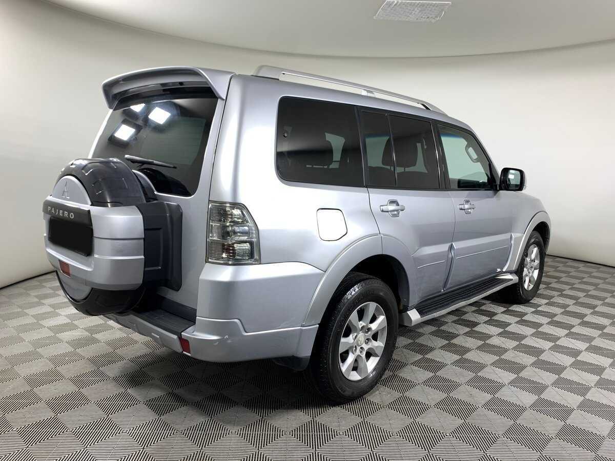 Купить Mitsubishi Pajero с пробегом. Фото: #4