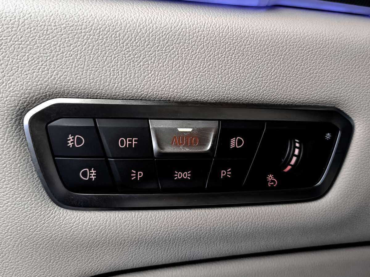 Купить BMW X5 с пробегом. Фото: #25