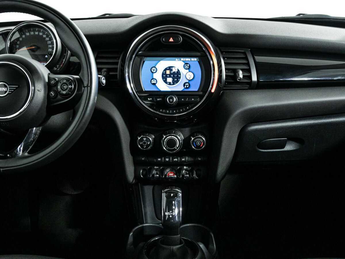 Купить Mini Hatch с пробегом. Фото: #13