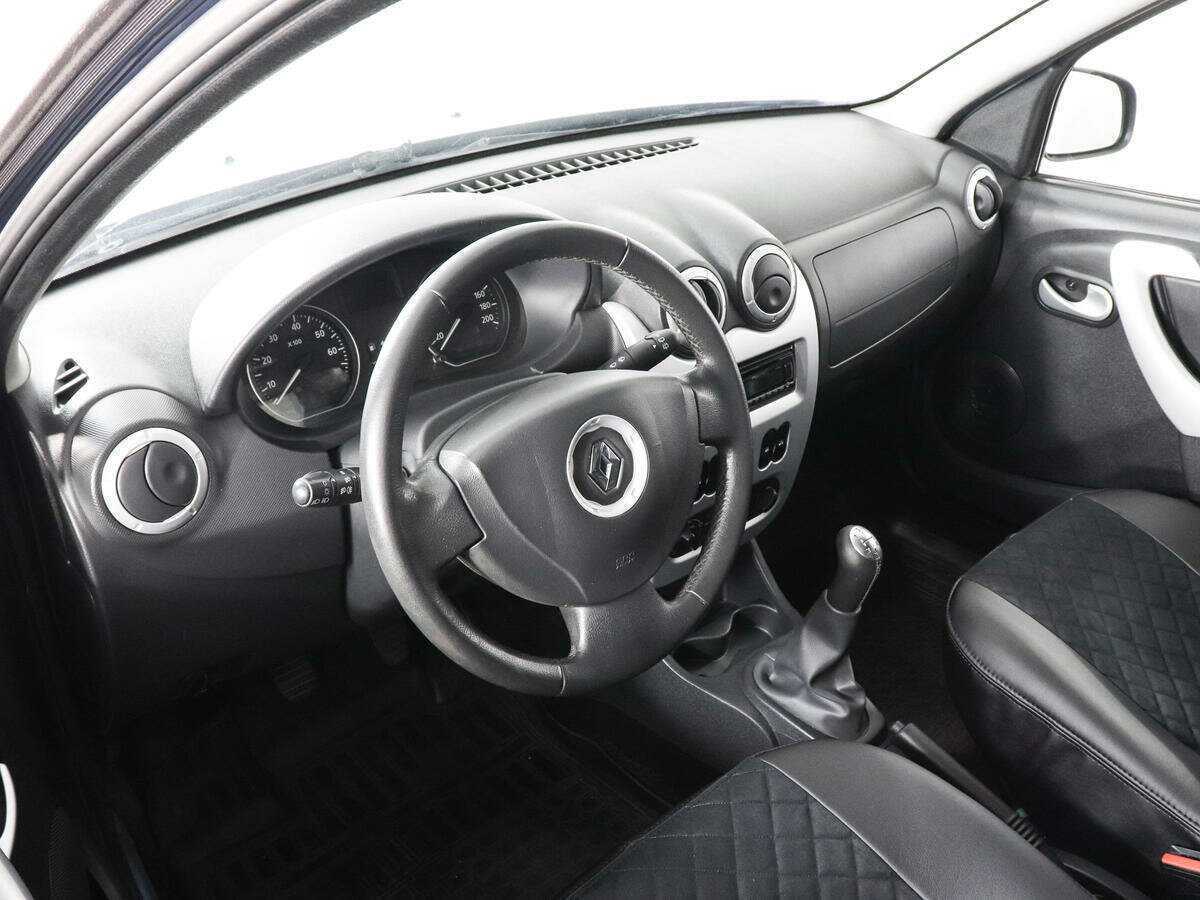 Купить Renault Sandero с пробегом. Фото: #3