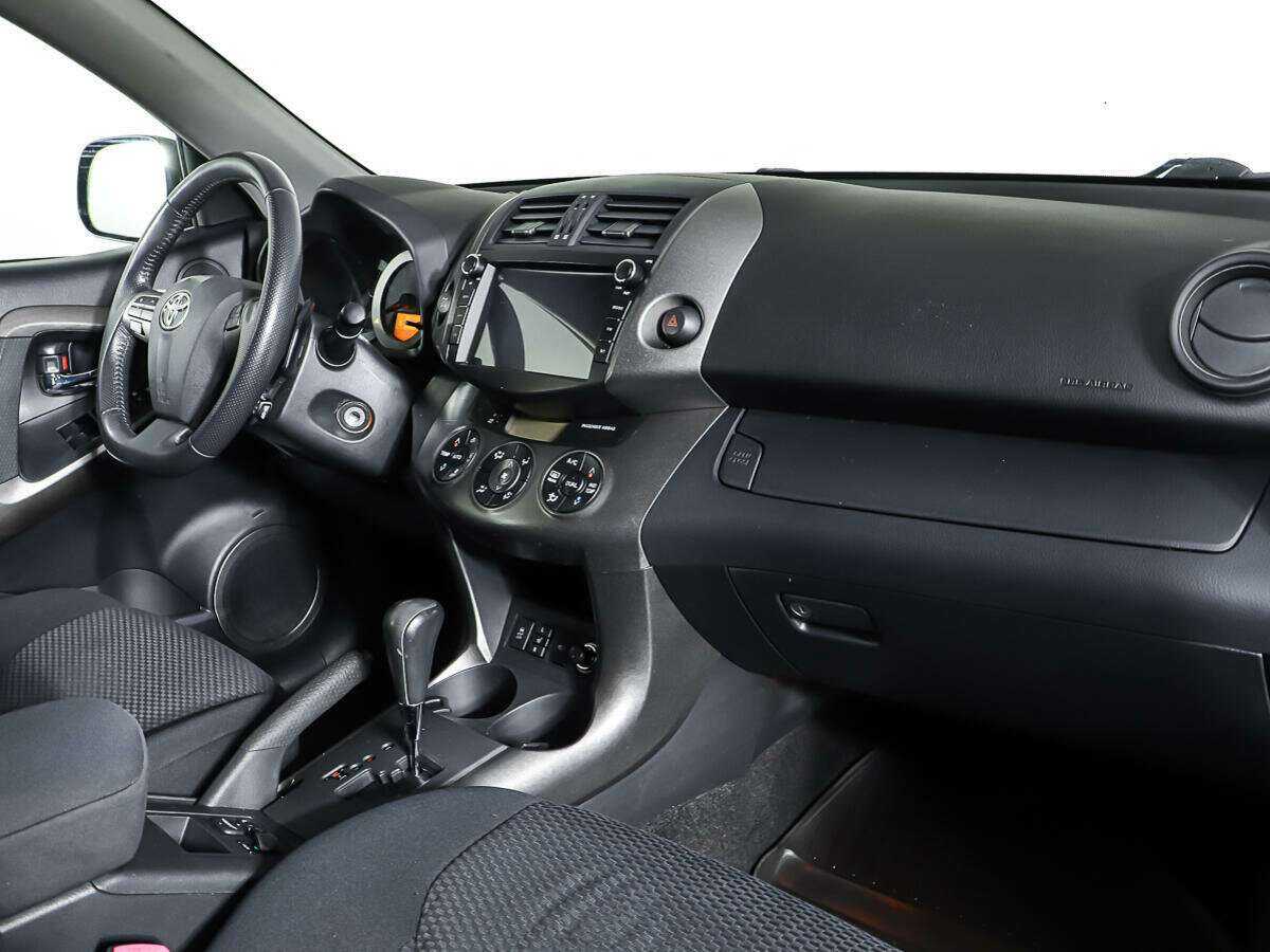Купить Toyota RAV4 с пробегом. Фото: #8
