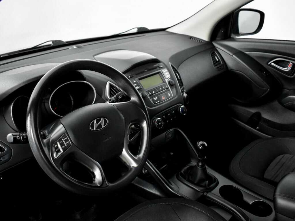 Купить Hyundai ix35 с пробегом. Фото: #8