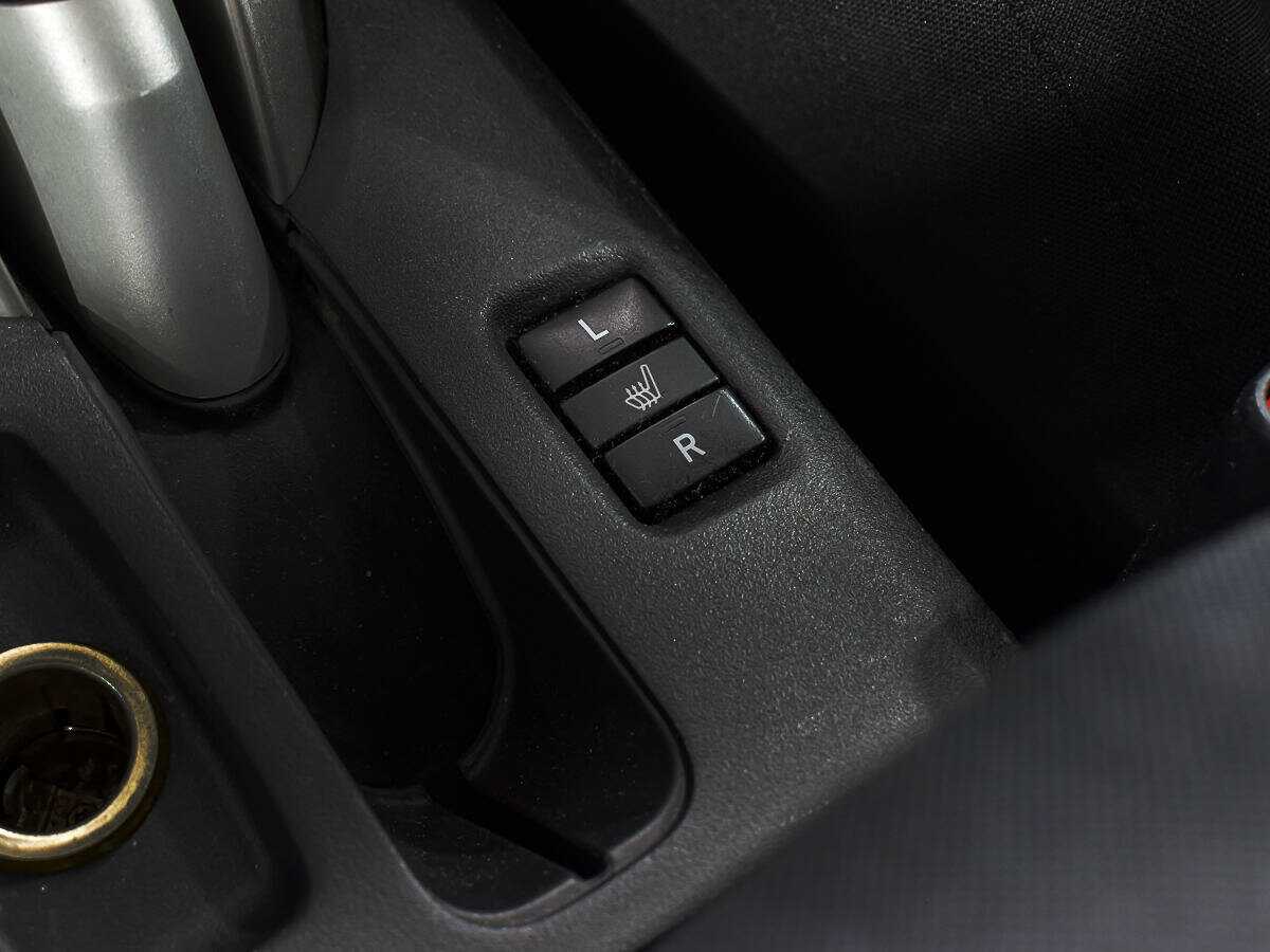 Купить Toyota Auris с пробегом. Фото: #15