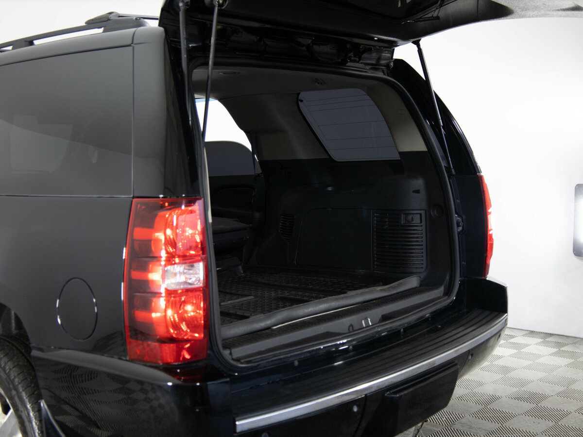 Купить Chevrolet Tahoe с пробегом. Фото: #23